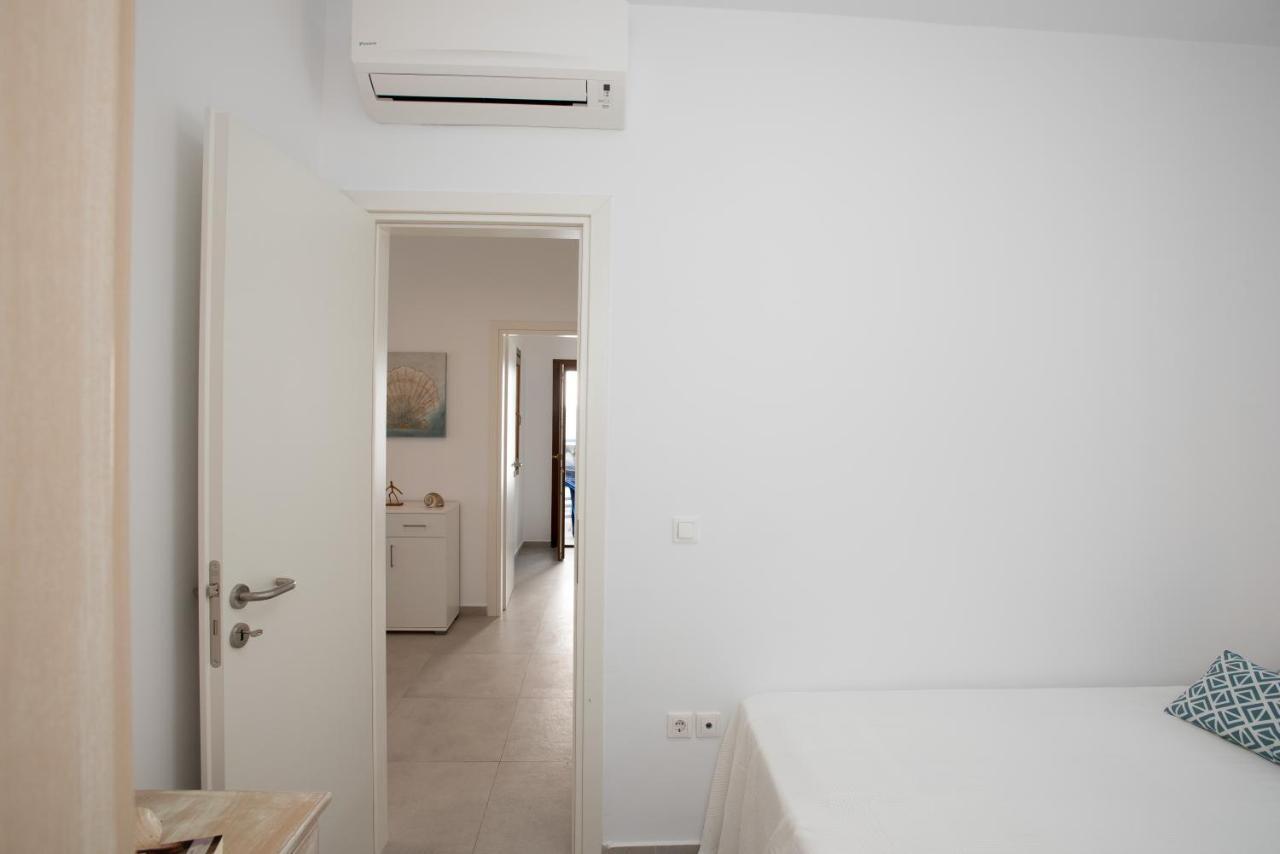 Holiday home Olive Tree & Capari Homes & With Pool! *